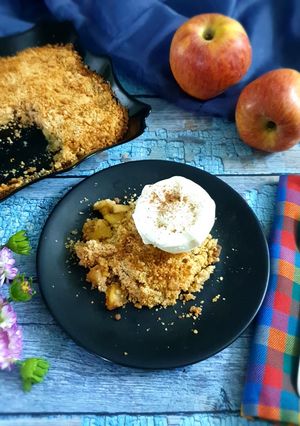 A picture of Apple Crumble.