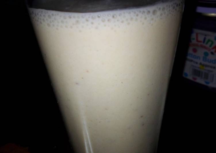 Recipe of Favorite Banana milkshake