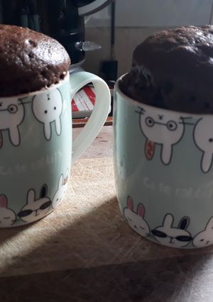 Una foto de Torta de choco en taza al micro
