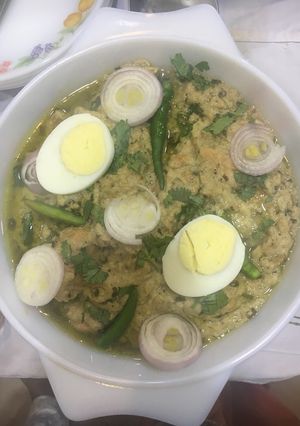 A picture of Chicken Shahi Korma.