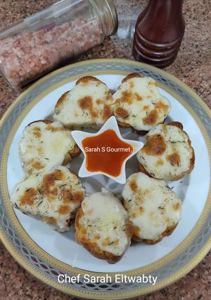 صورة لوصفة عيش التوم Garlic bread