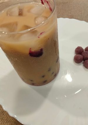 A picture of Homemade Jamun flavour Boba pearls tea.