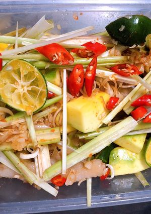 Hình của món Chân gà ngâm mắm xoài.