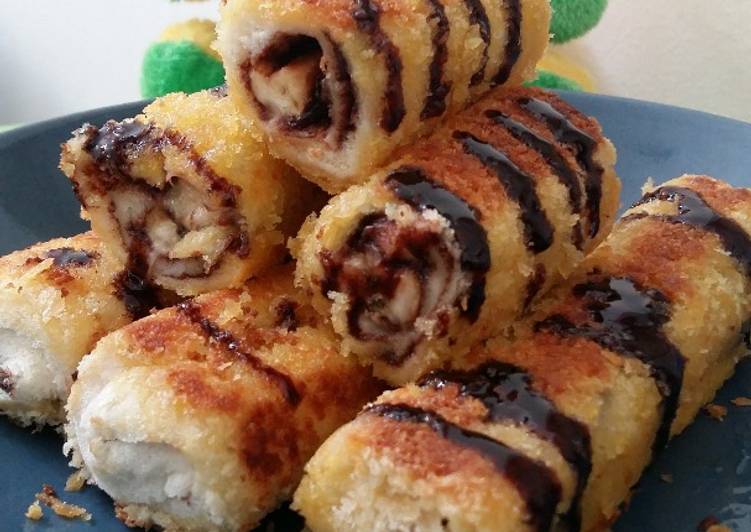 Langkah Mudah untuk Menyiapkan Chocobanana Toast Roll yang Lezat