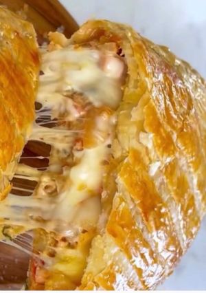 A picture of The Best Chicken Puff Pastry! 🥐🍗.