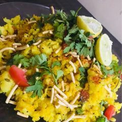 A picture of Steam veggies poha.