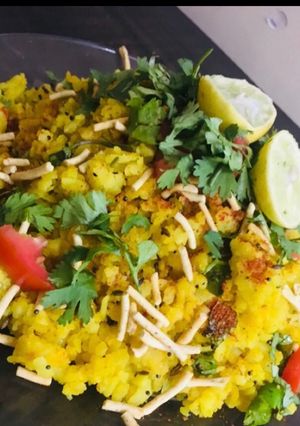 A picture of Steam veggies poha.