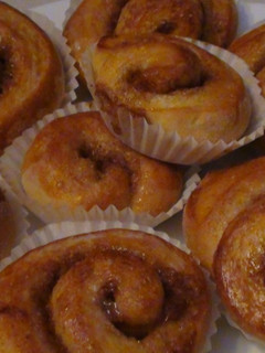 Svéd fahéjas csiga (Kanelbullar) recept fotója