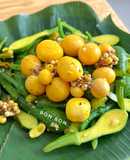 Trứng Gà Non Xào Bí Nụ