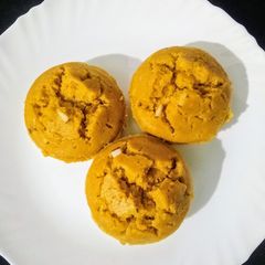 A picture of Steamed Wheat Flour Cake.