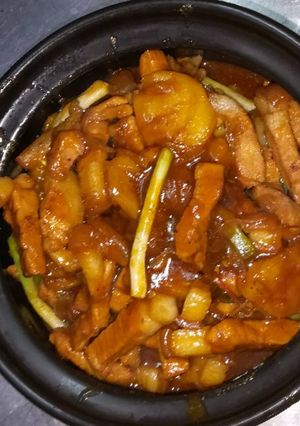 Hình của món Thịt kho thơm.