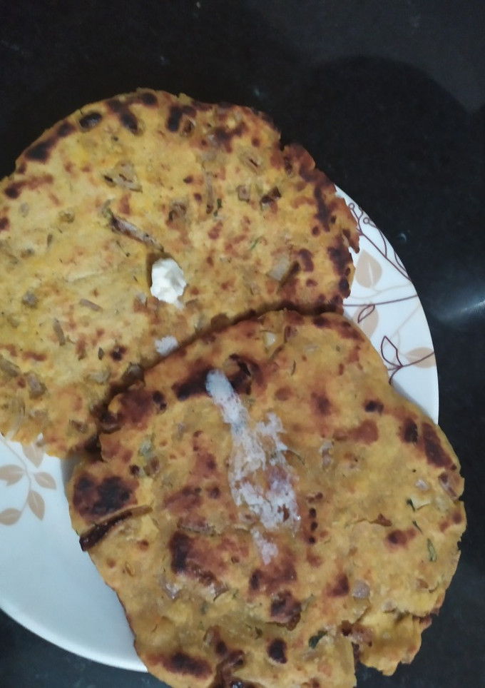 A picture of Dhapate- a maharashtrian Delicacy.