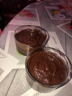 Una foto de Helado de chocolate 100% saludable
