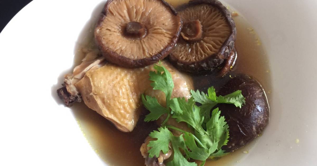 Chicken With Shiitake Mushrooms Soup Recipe by Lyii G Cookpad