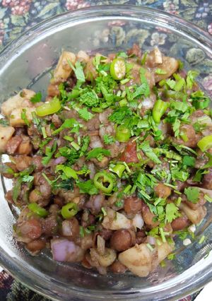 A picture of Black chickpea Chaat.
