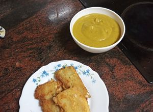 Foto principal de Crema de acelgas / Pencas de acelgas fritas con jamón y queso