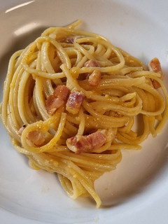 Una foto de Espaguetis a la carbonara