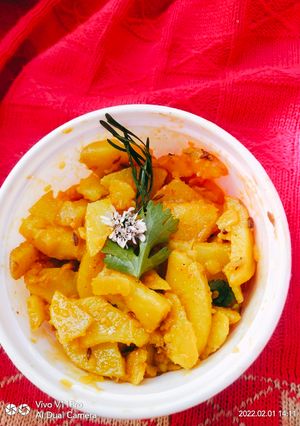 A picture of Aloo bhujia.