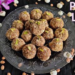 A picture of Peanut ladoo recipe.