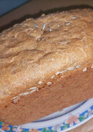 Una foto de Pan integral en panificadora (horno de pan)