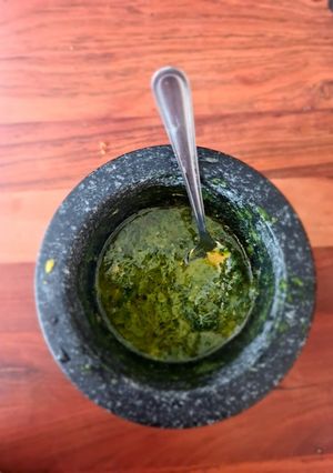 A picture of Basil salad dressing.