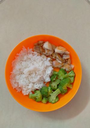 Foto resep Cah brokoli + goreng nila fillet