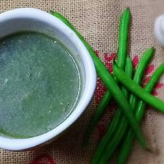 A picture of Bottle gourd beans with garlic soup.
