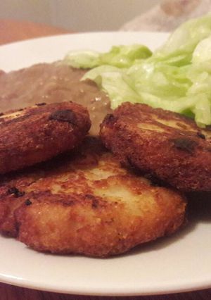 Una foto de Tortitas de papa 🐽🍽