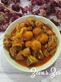 Kashmiri Wazwan Tchere Gosht Korma- Lamb with Dried Apricots