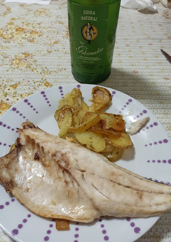 Una foto de Lubina a la espalda