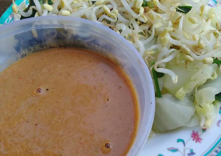 Langkah Mudah untuk Menyiapkan Pecel sayur Anti Gagal