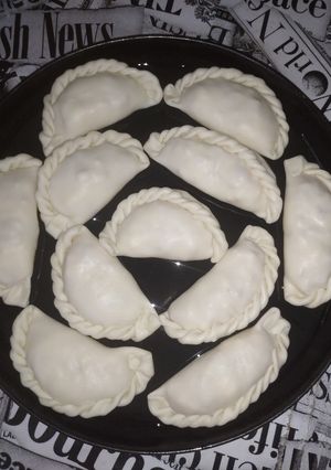 Una foto de Empanadas de jamón y queso 🥟