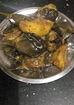 A picture of Bharwa brinjal potato.