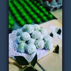 A picture of Pandan Snowball.