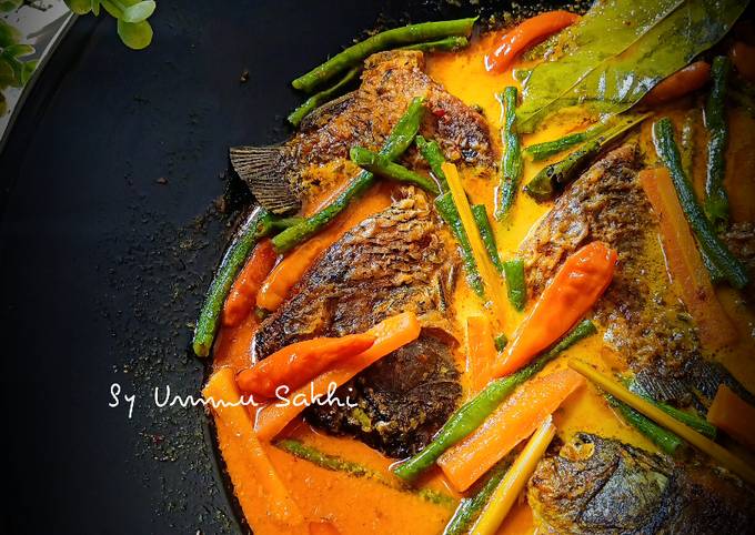 Gulai ikan mas
