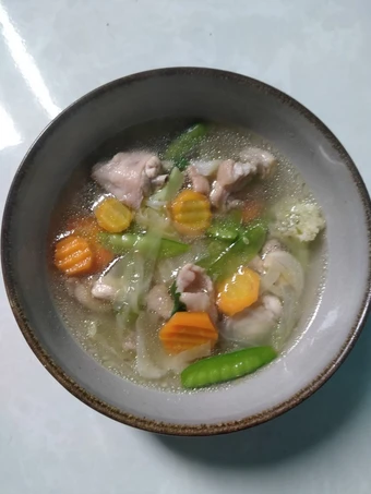 Langkah Gampang Menyiapkan Resep Sup ayam yang Lezat Sekali Anti Ribet, Lezat