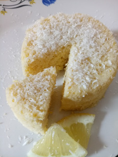 Una foto de Mug Cake de Limón y Coco