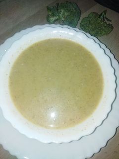 صورة لوصفة شوربة البروكلي 🌳