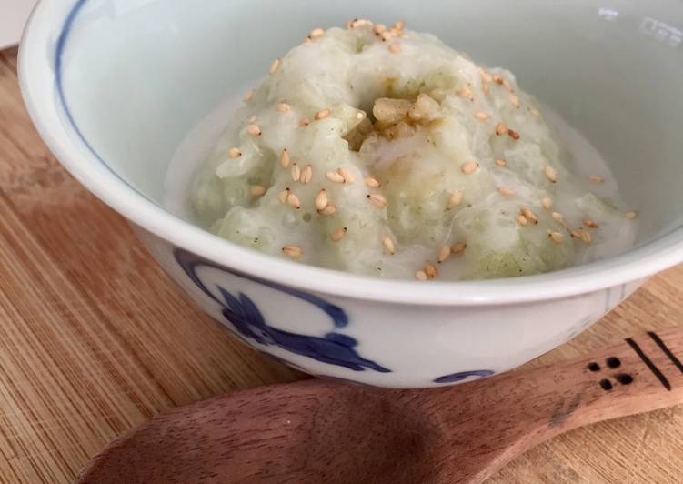 Pandan green coconut rice dessert (vegan, gluten free)