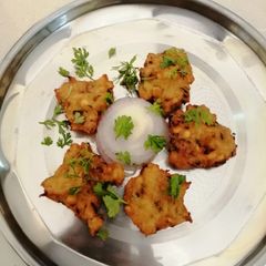A picture of Colacasia Vada.