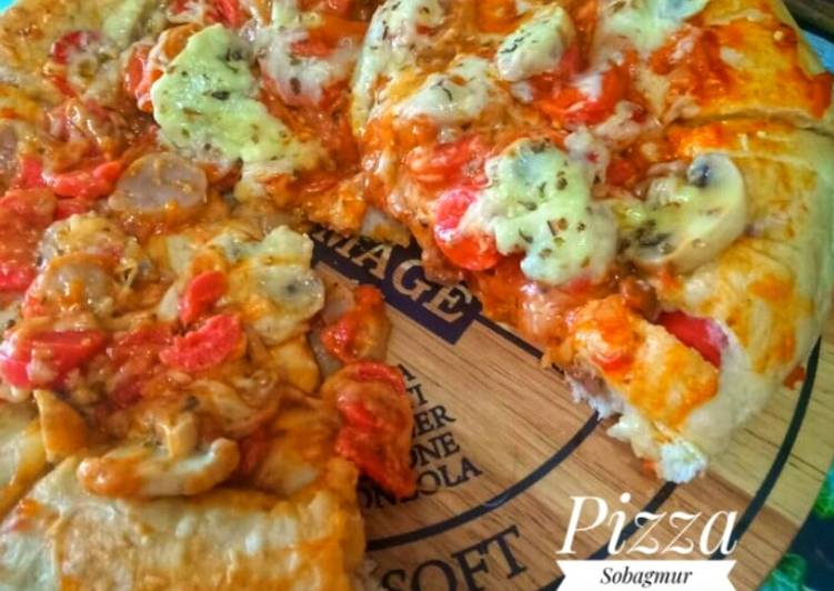 Resep Pizza Sobagmur (sosis, bakso, daging dan jamur) #Meat lovers, Lezat Sekali