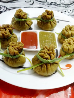 पालक पोटली कचौड़ी (Palak potli kachori recipe in Hindi) रेसिपी मुख्य फोटो