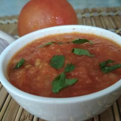 A picture of Onion-tomato dip.