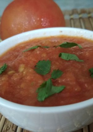 A picture of Onion-tomato dip.