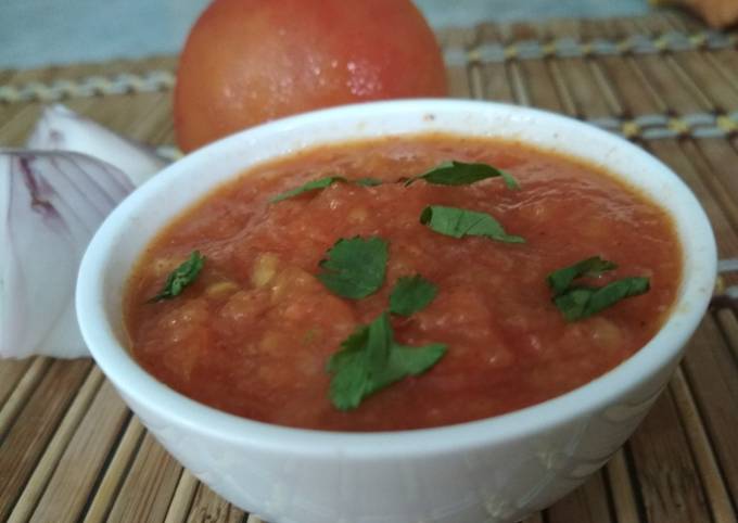 Simple Way to Prepare Quick Onion-tomato dip