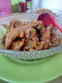 Foto resep Ceker&sayap ayam saus kacang pedass