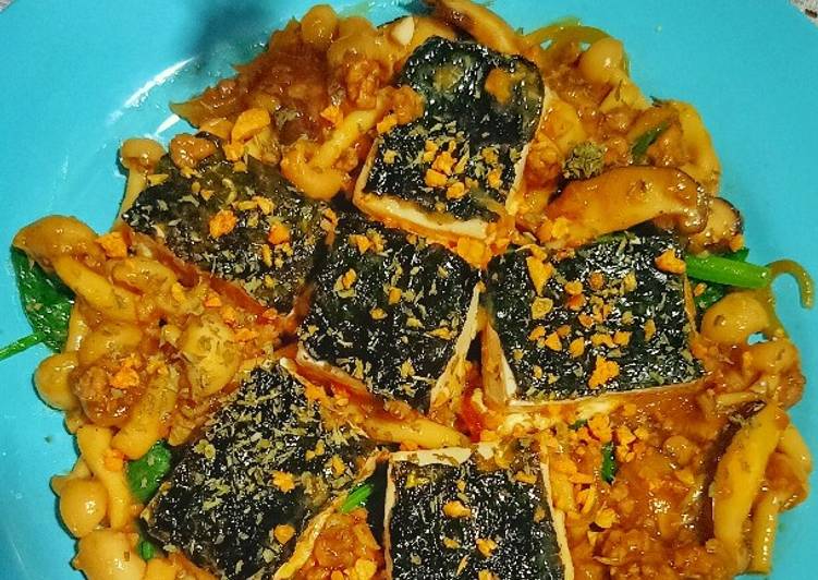 Cara Membuat Tofu Nori Poiling Siram Jamur Shimeji, Praktis