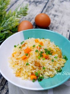Hình của món Cơm Chiên Cá Mặn.