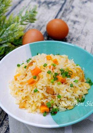 Hình của món Cơm Chiên Cá Mặn.