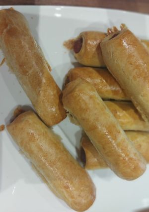 A picture of Mini sausage rolls.